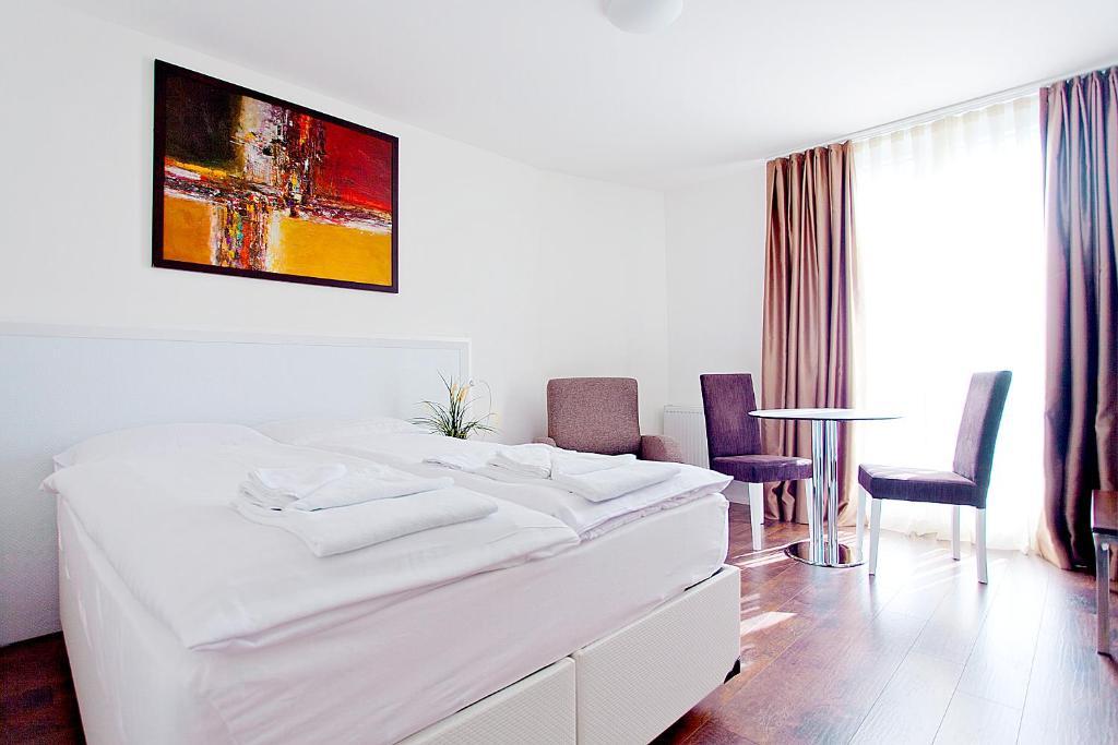 Suite Apartments By Livingdowntown Zürich Szoba fotó