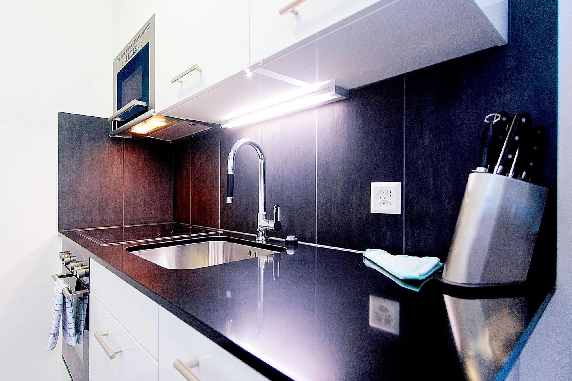 Suite Apartments By Livingdowntown Zürich Kültér fotó